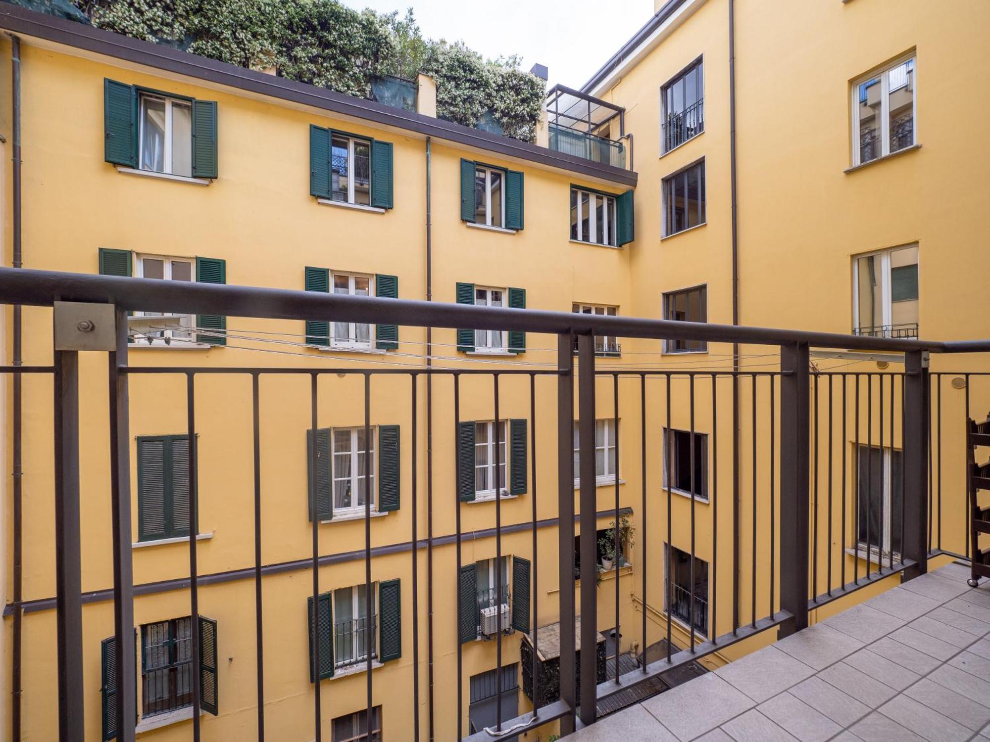 Appartamento Da Enzo Milano Centro ภายนอก รูปภาพ